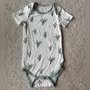 Kyte Baby eucalyptus one piece bodysuit size 18-24m